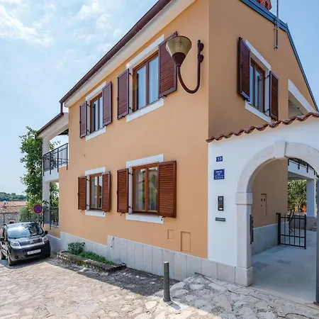Gorgeous Home In Vrsar 브르사르