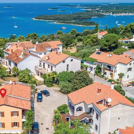 بيت للعطل 4 Bedroom Amazing In *