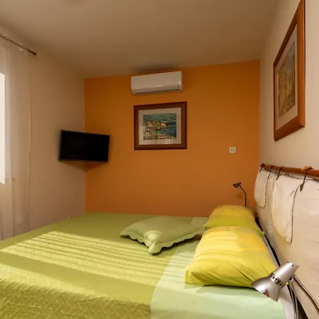 Gorgeous Home In Vrsar 펜션