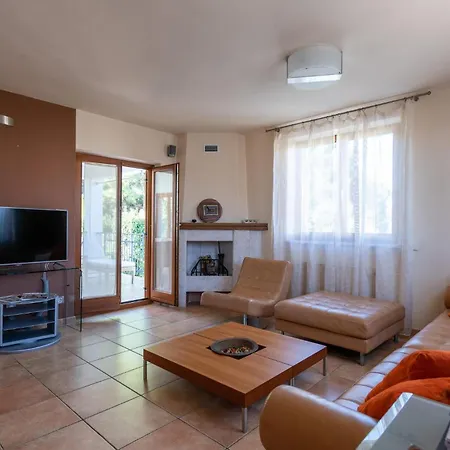 4 Bedroom Amazing In بيت للعطل *