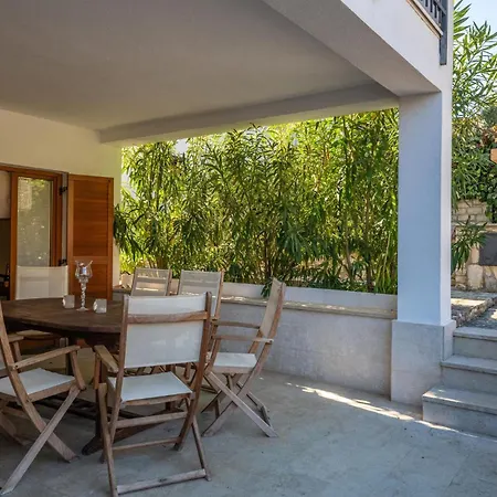 بيت للعطل 4 Bedroom Amazing In